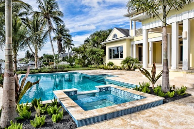 Florida backyard with swimming pool